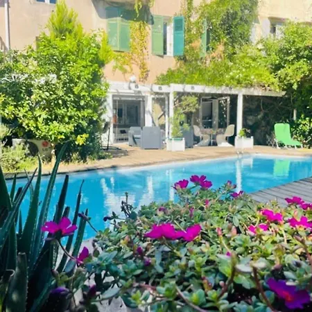 Magnificent With Private Pool 8p Apartment *