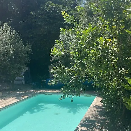Magnificent With Private Pool 8p דירה